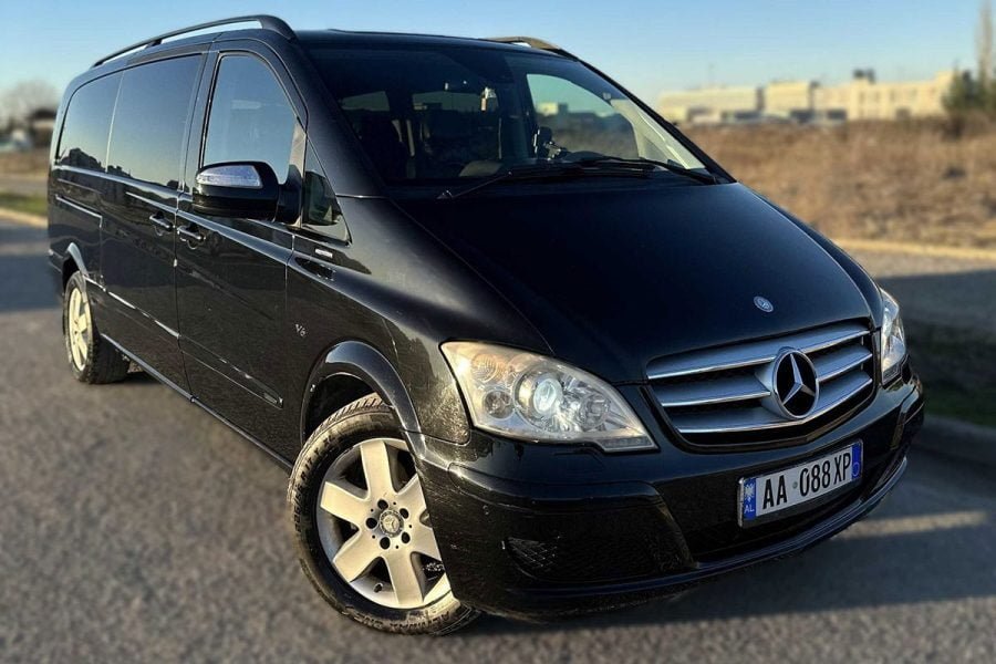 Mercedes Benz Viano Black