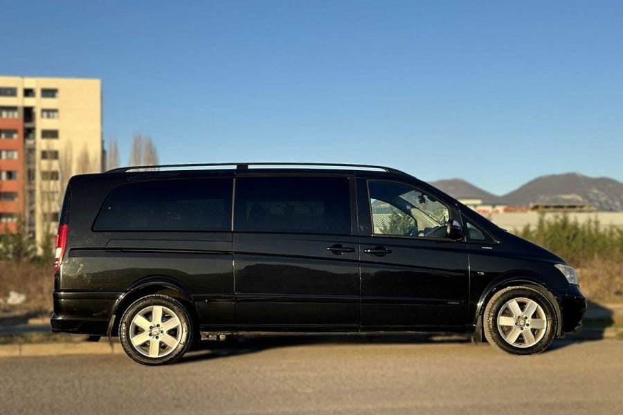 Mercedes Benz Viano Black