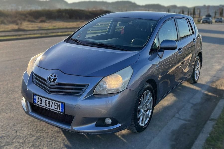 Transfer from Tirana to Podgorica