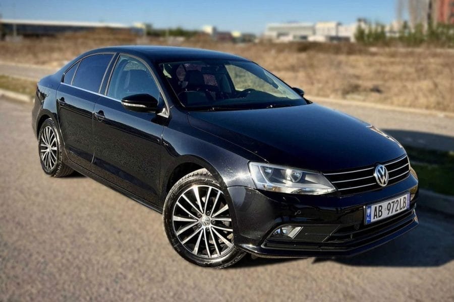 Volkswagen Jetta Black 2.0 tdi
