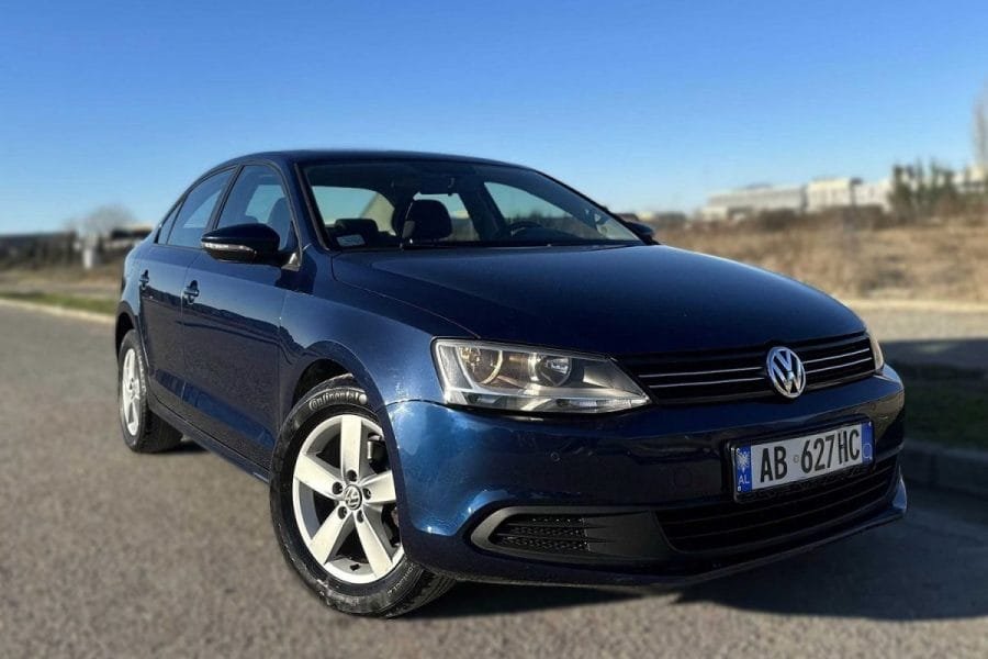 Volkswagen Jetta Blue