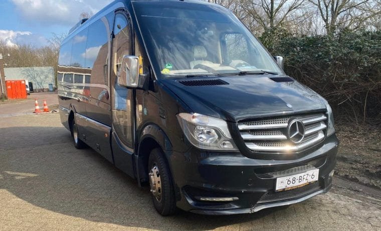 Minibus Transfer From Tirana Airport to Durres Region