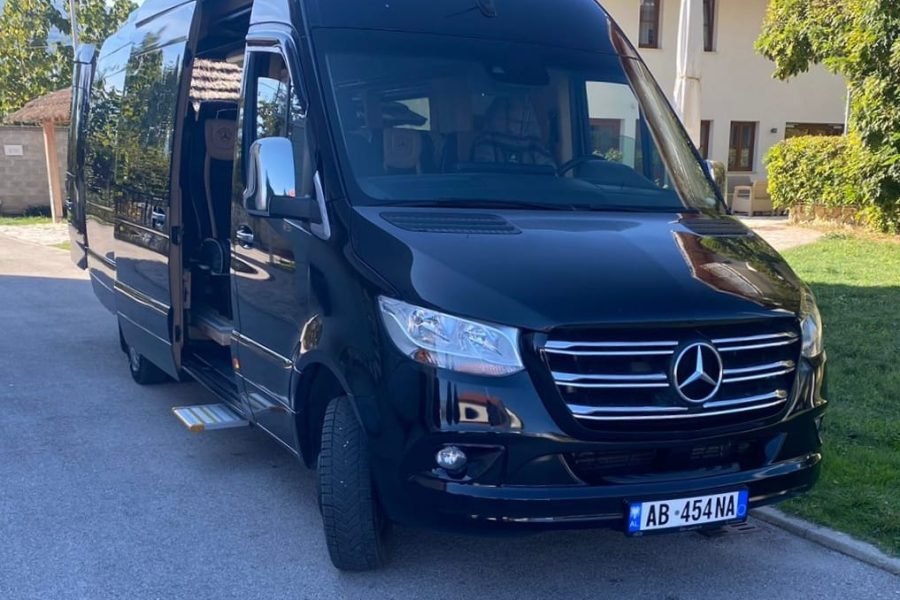 Mercedes Benz Sprinter Bus